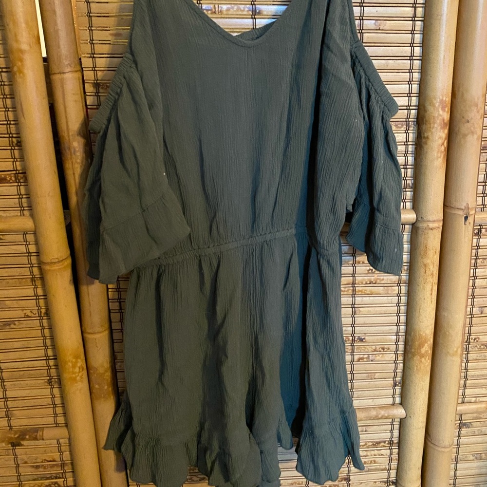 Romper - Picture 3 of 8